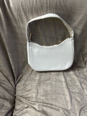 Classic White Shoulder Bag - Minimalist Women's Handbag